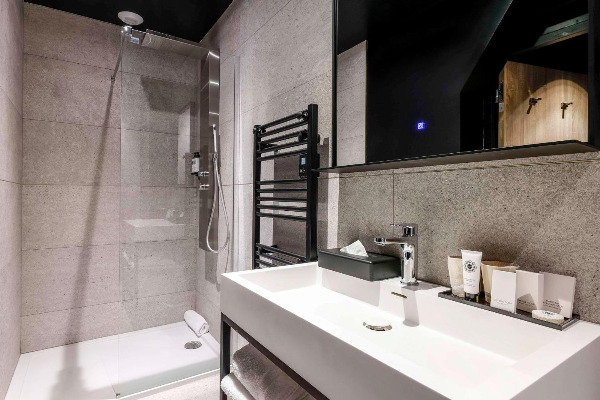 Leprince Hotel Spa; Best Western Premier Collection Le Mans Eksteriør bilde